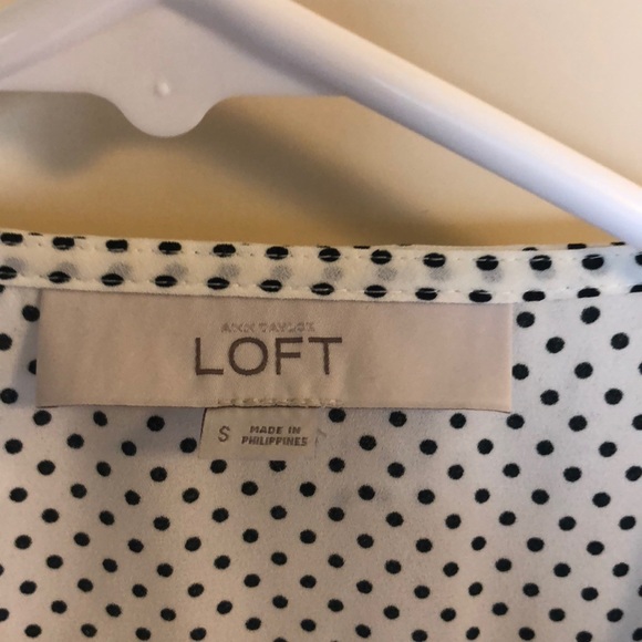 Cute LOFT blouse - Picture 2 of 6
